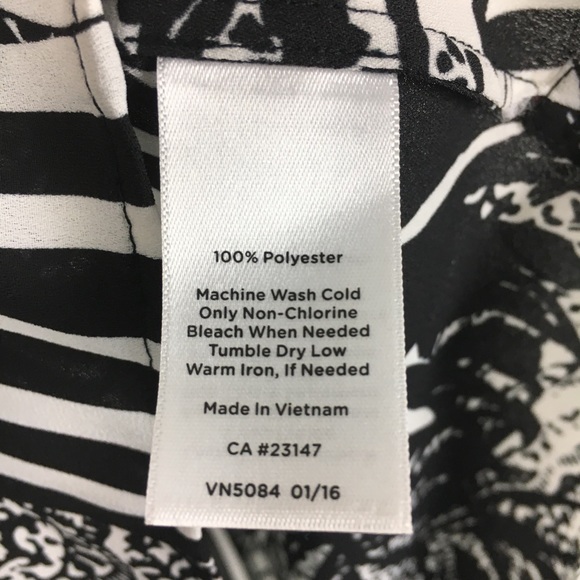 Talbots Black & White Tropical Palm Leaf Print Split V-Neck Blouse Top Shirt M - Picture 6 of 7